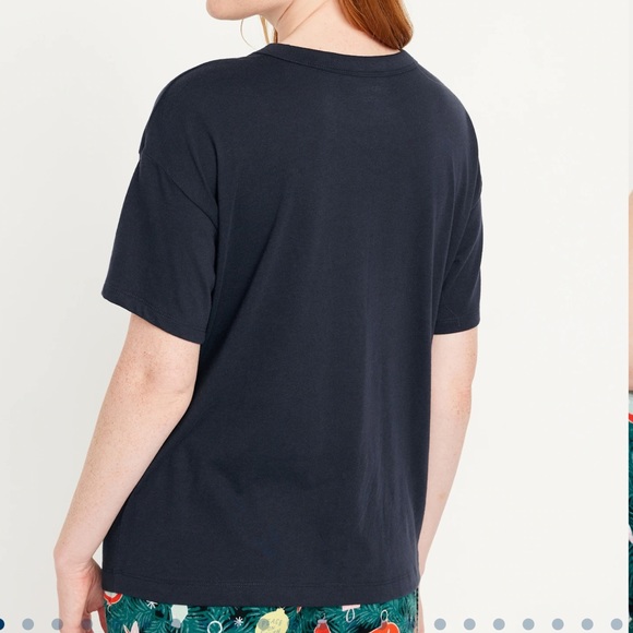 NWT OLD NAVY Matching Holiday-Graphic T-Shirt Color: Navy Blu e - Picture 3 of 6